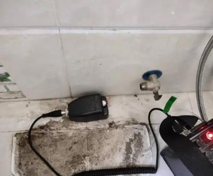 丹东屋顶漏水维修公司分享下卫生间漏水的危害及解决方法